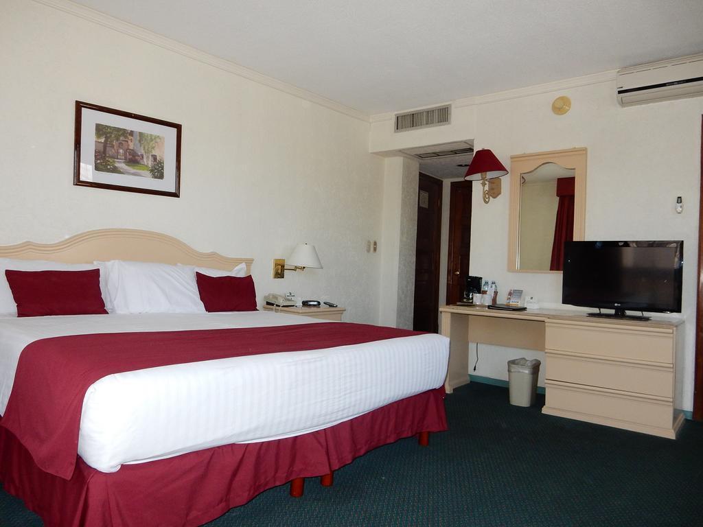 Quality Inn Aguascalientes Buitenkant foto