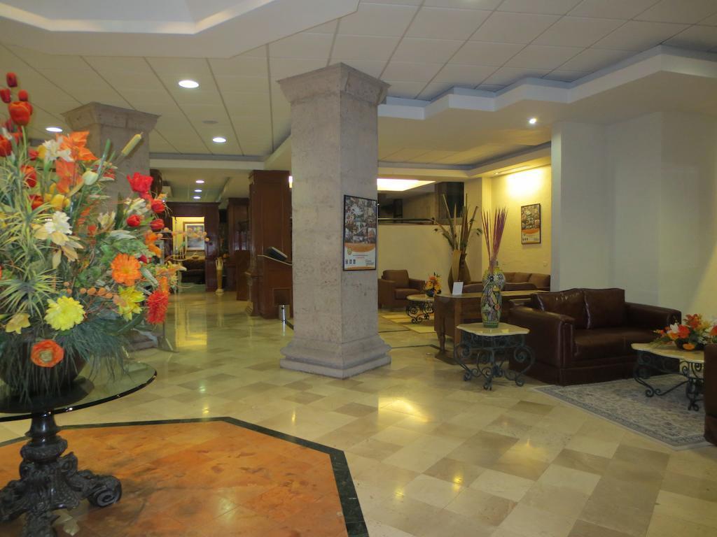 Hotel Quality Inn Aguascalientes Buitenkant foto